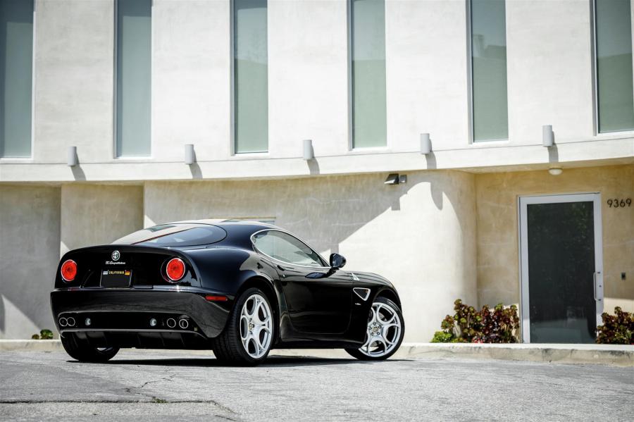  Alfa Romeo 8C Competizione 2008 года  (фото 19 из 143)